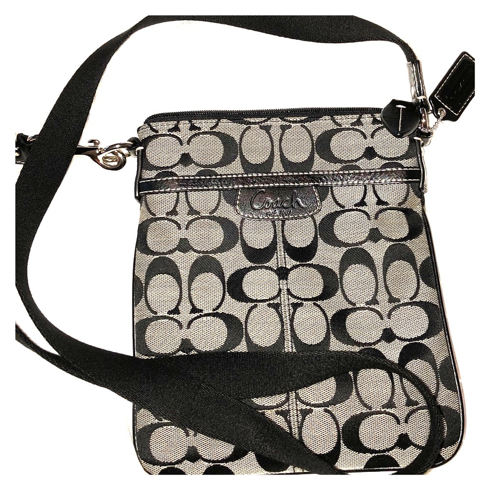 Coach logo print purse